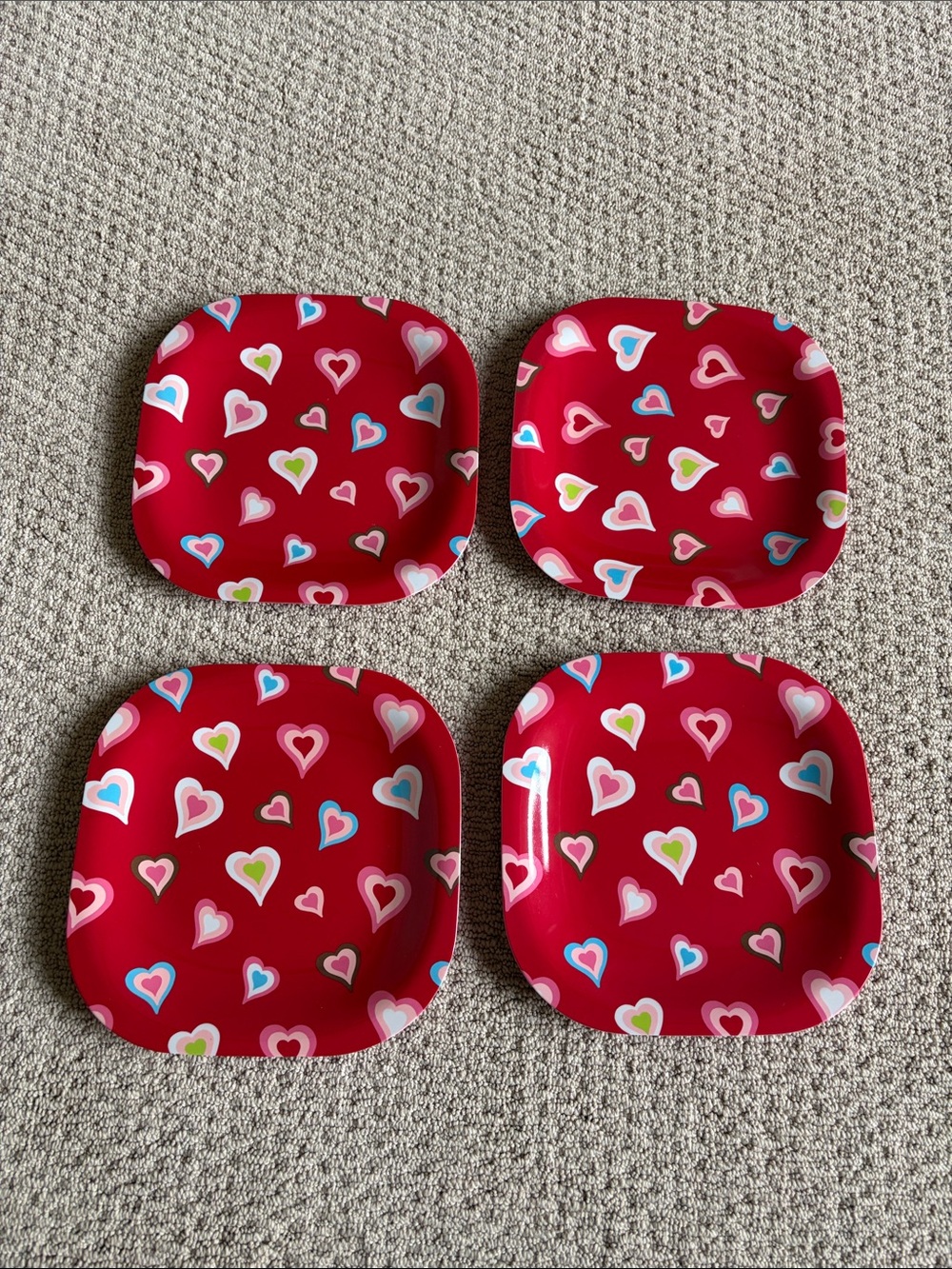 Red Heart-Pattern Valentine Dinner Plates - Set of 4